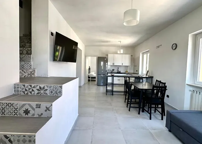 Apartamento Se104 - Elegante Quadrilocale Comodo Ai Servizi *