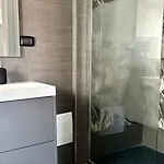 Se104 - Elegante Quadrilocale Comodo Ai Servizi