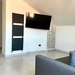 Se104 - Elegante Quadrilocale Comodo Ai Servizi 公寓