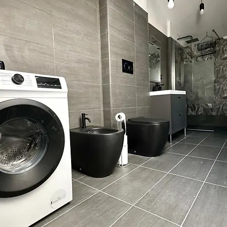 Daire Se104 - Elegante Quadrilocale Comodo Ai Servizi *
